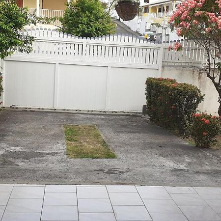 Le P'Tit Nid Cocodydy Apartamento Baillif Exterior foto