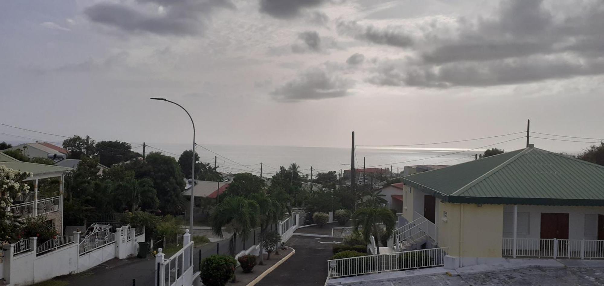 Le P'Tit Nid Cocodydy Apartamento Baillif Exterior foto