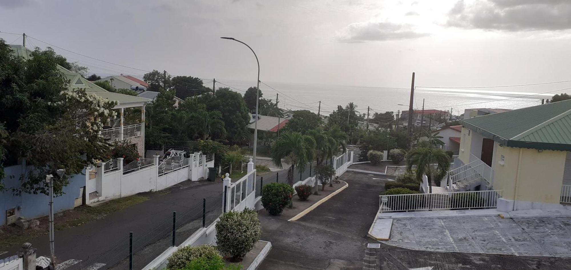 Le P'Tit Nid Cocodydy Apartamento Baillif Exterior foto